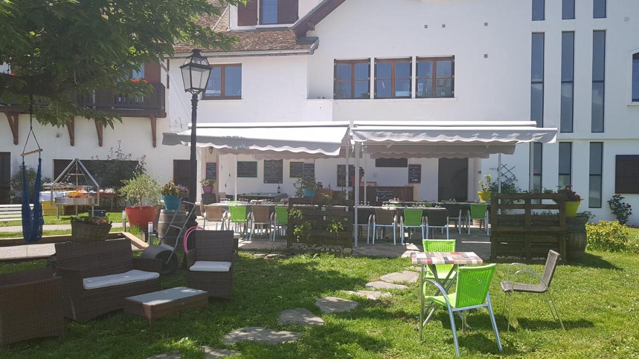 Hotel Restaurant Le Traineau Clelles Екстер'єр фото