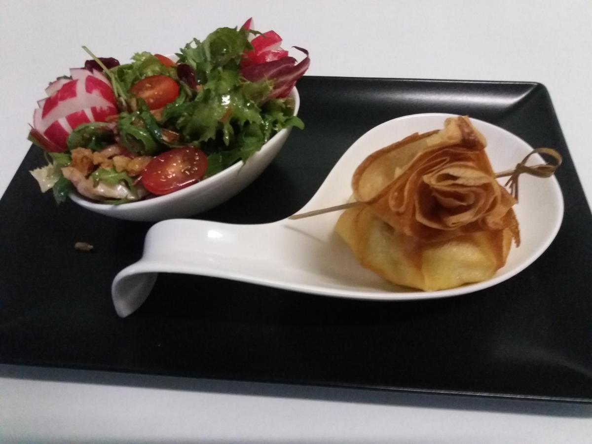 Hotel Restaurant Le Traineau Clelles Екстер'єр фото